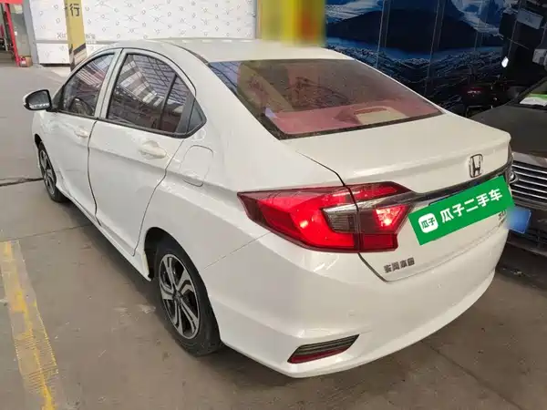 Honda Greiz 2019
