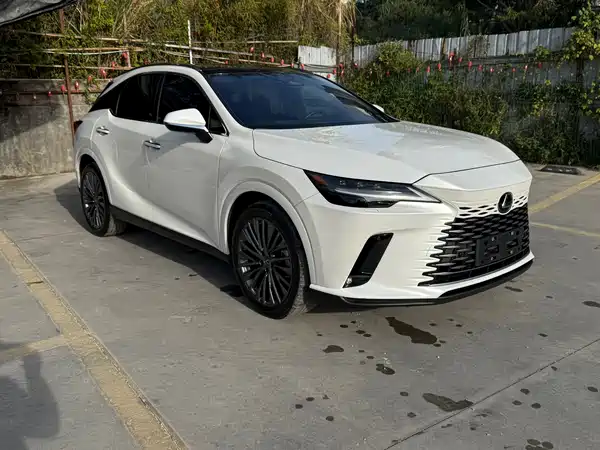 Lexus RX 2023