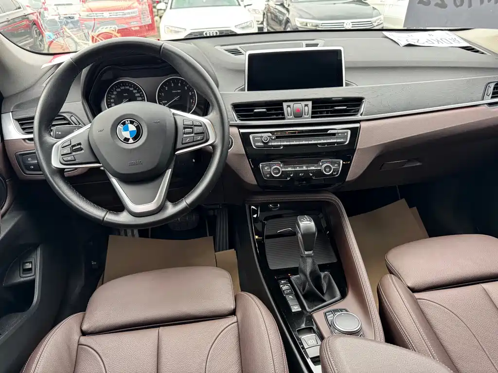 BMW X1 2016 — фото 9