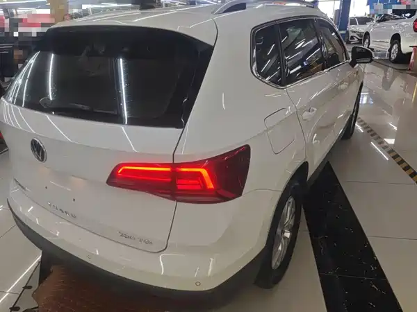 Volkswagen Tharu 2020