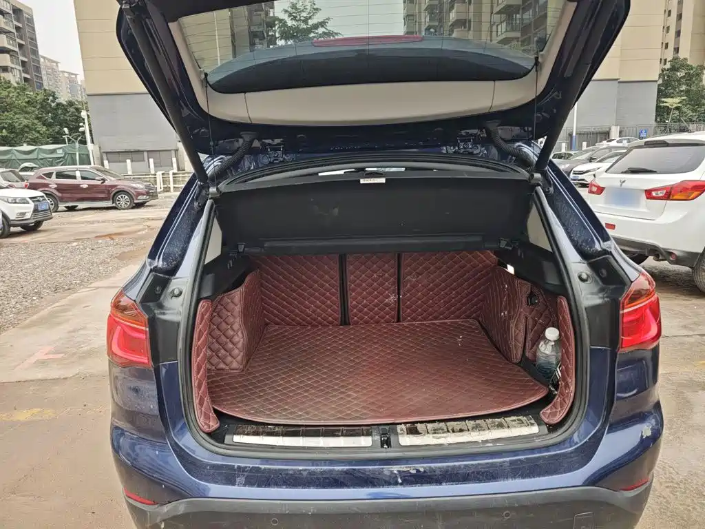 BMW X1 2018 — фото 19
