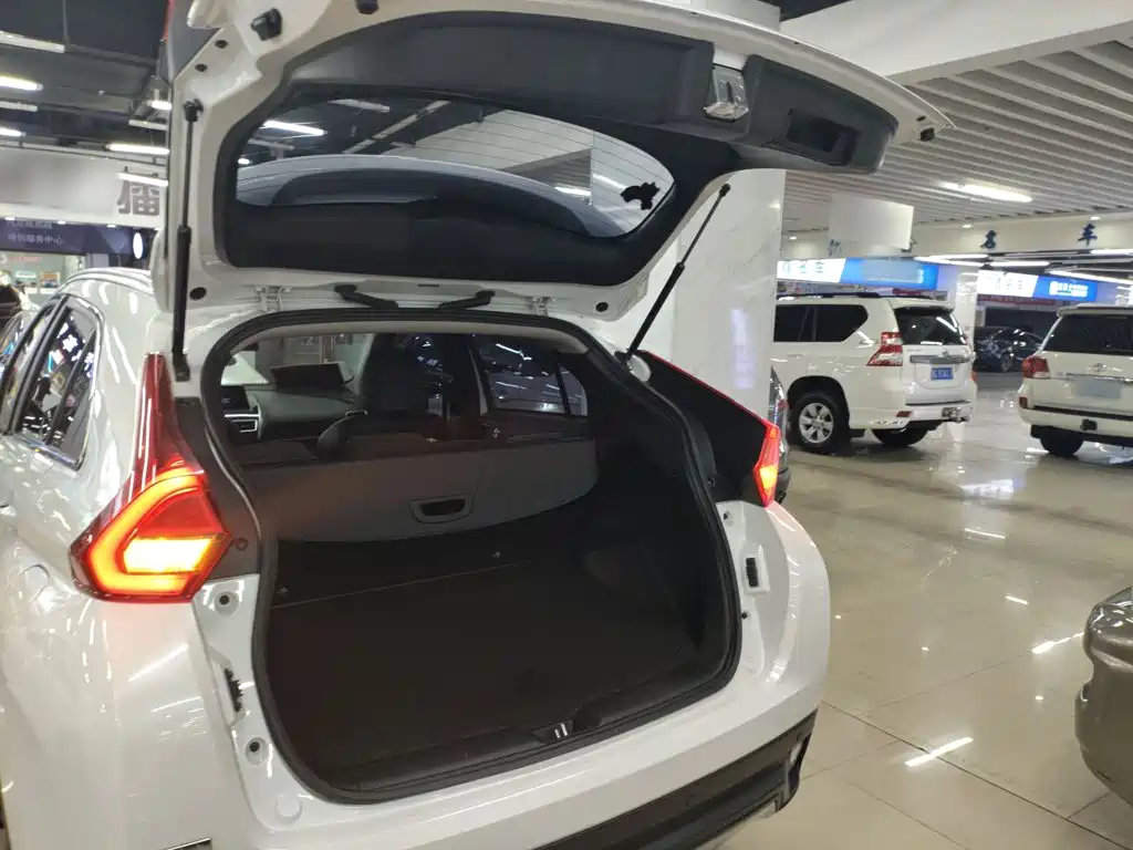 Mitsubishi Eclipse Cross 2019 — фото 19