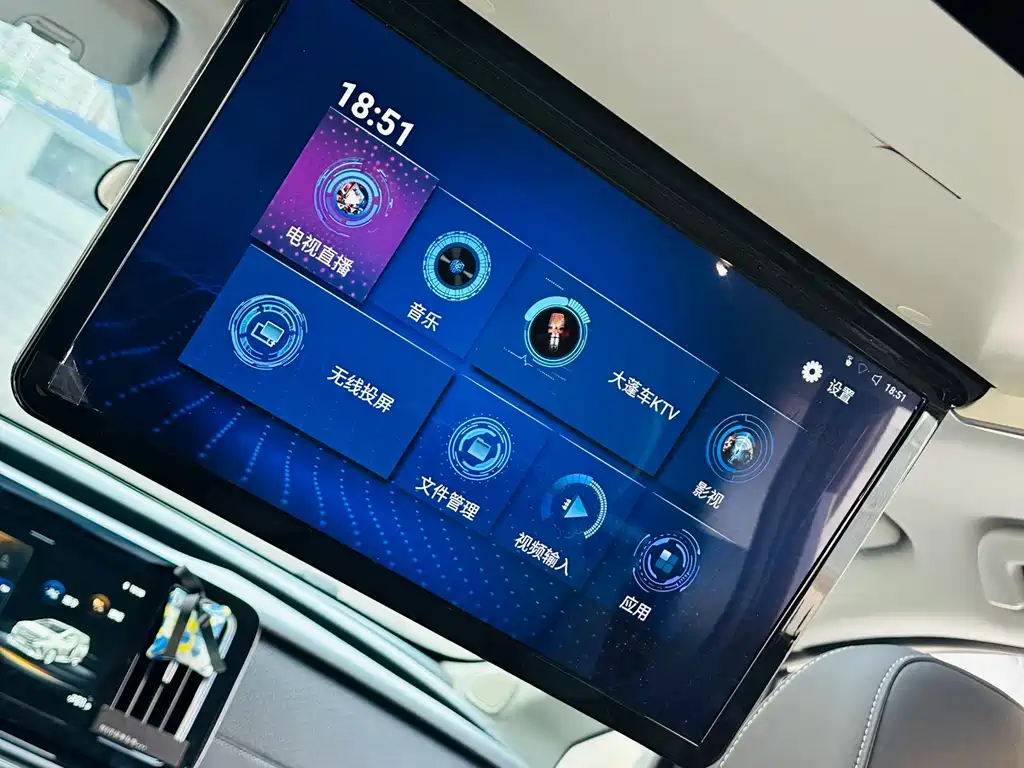 GAC Motor Trumpchi M8 2022 — фото 12