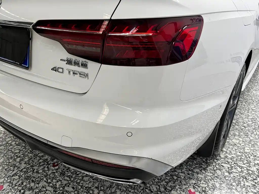 Audi A4L 2021 — фото 18