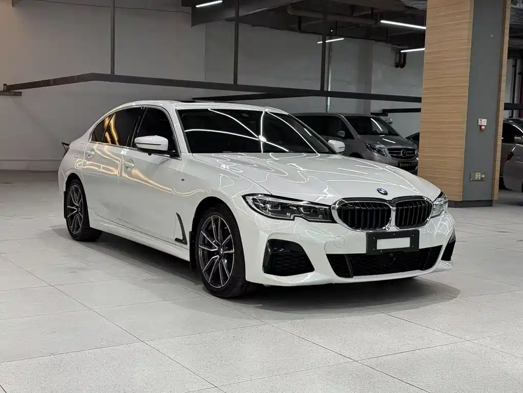 BMW 3 Series 2021 — фото 10