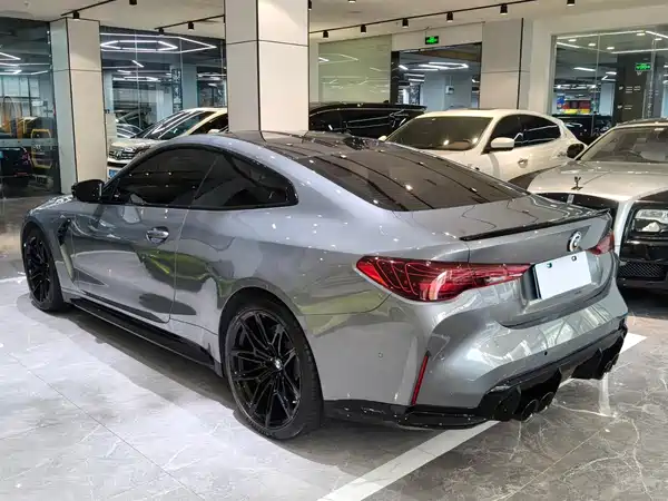 BMW M4 2024