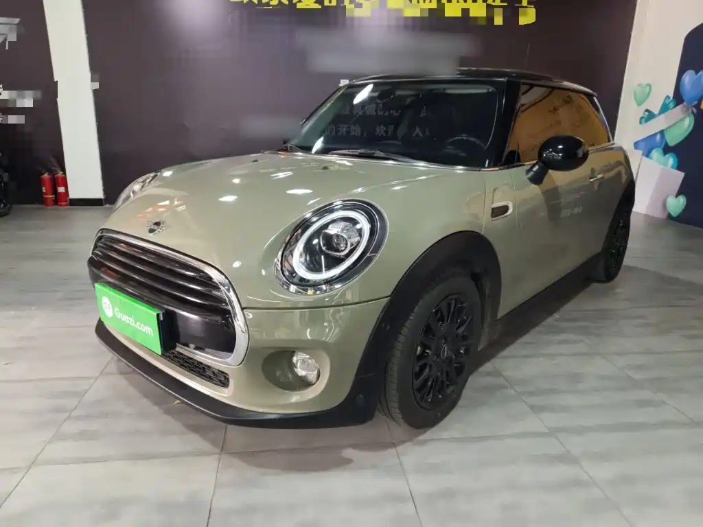 MINI MINI 2020