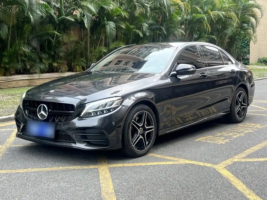 Mercedes-Benz C-Class 2021