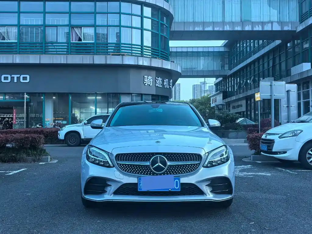 Mercedes-Benz C-Class 2019 — фото 1