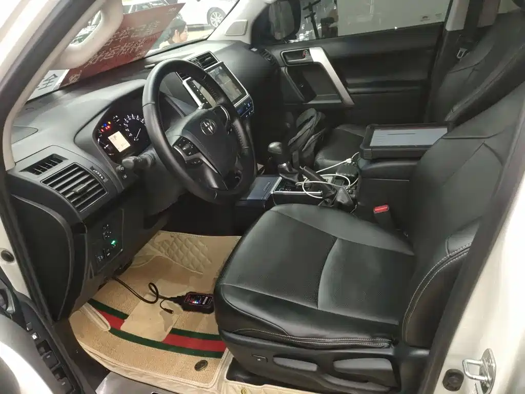 Toyota Prado 2019 — фото 11