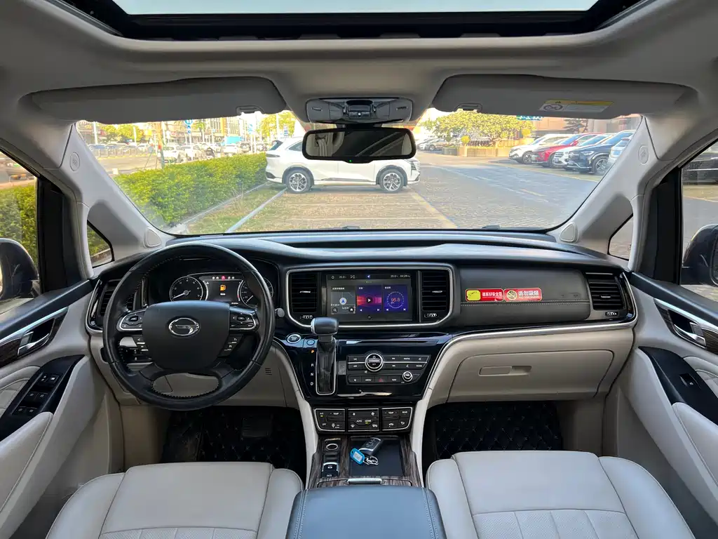 GAC Motor Trumpchi M8 2019 — фото 15