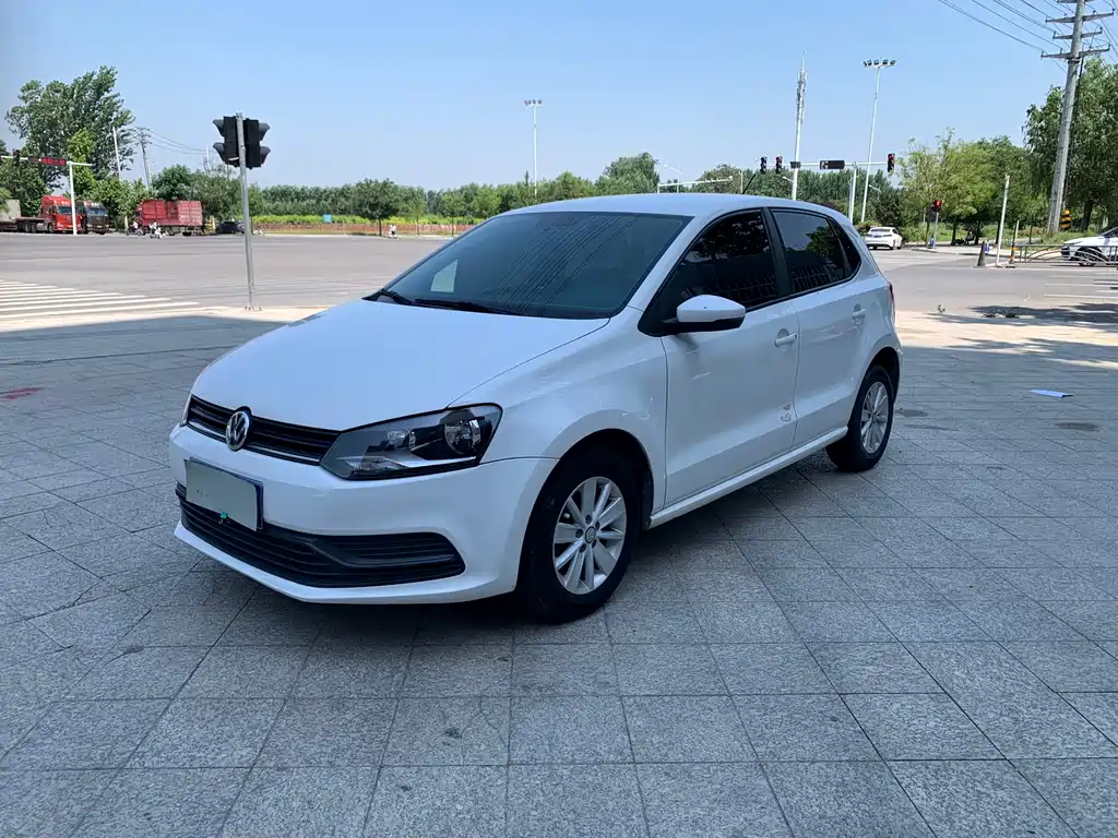Volkswagen Polo 2017 — фото 1