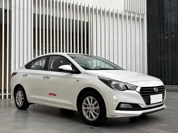 Hyundai Verna 2016