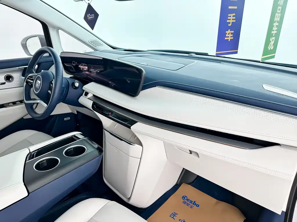 Buick GL8 Hybrid 2024 — фото 13