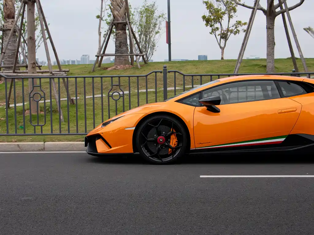 Lamborghini Huracán 2019 — фото 5