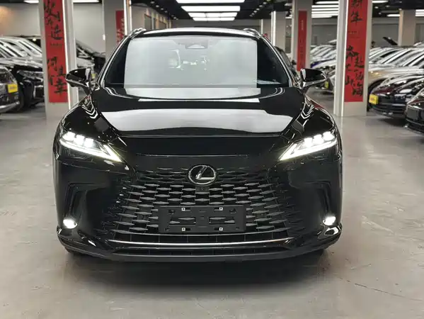 Lexus RX 2025