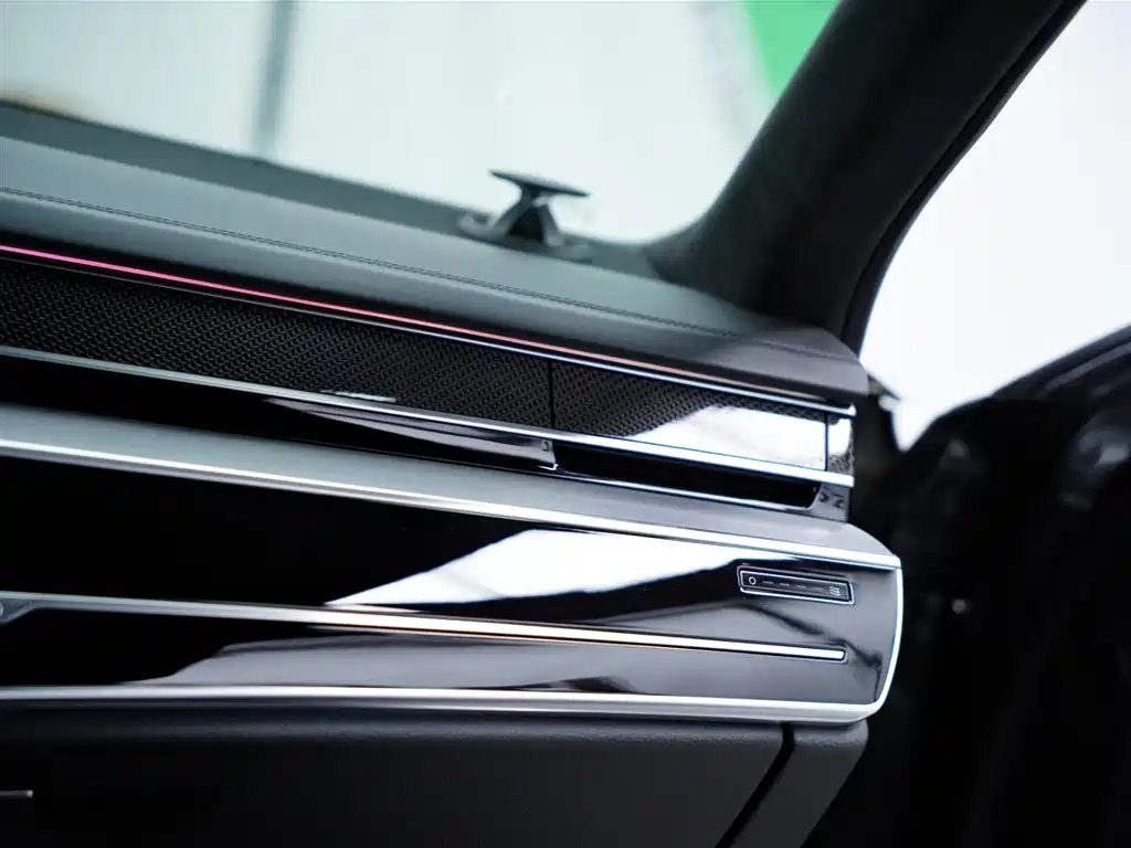 Audi S8 2021 — фото 52