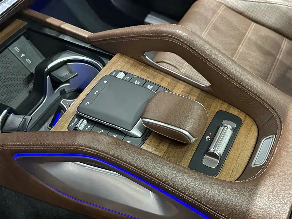 Mercedes-Benz GLS 2024 — фото 13