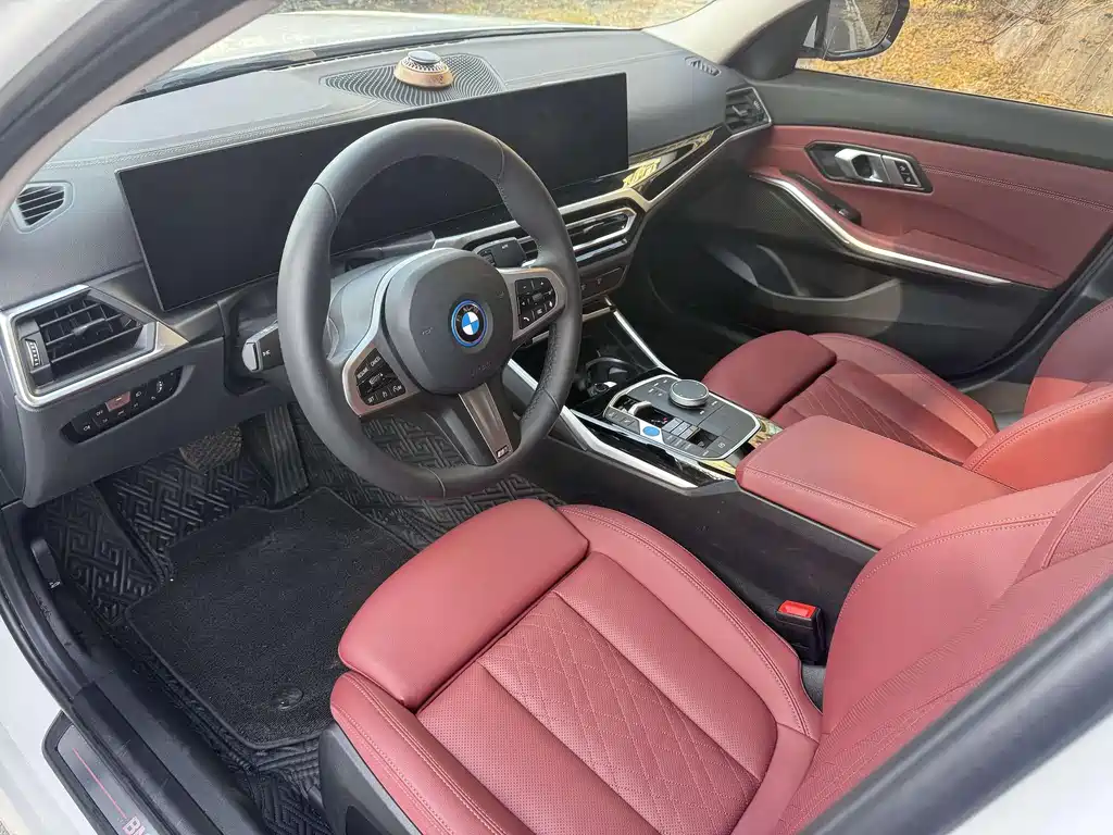 BMW i3 2024 — фото 9