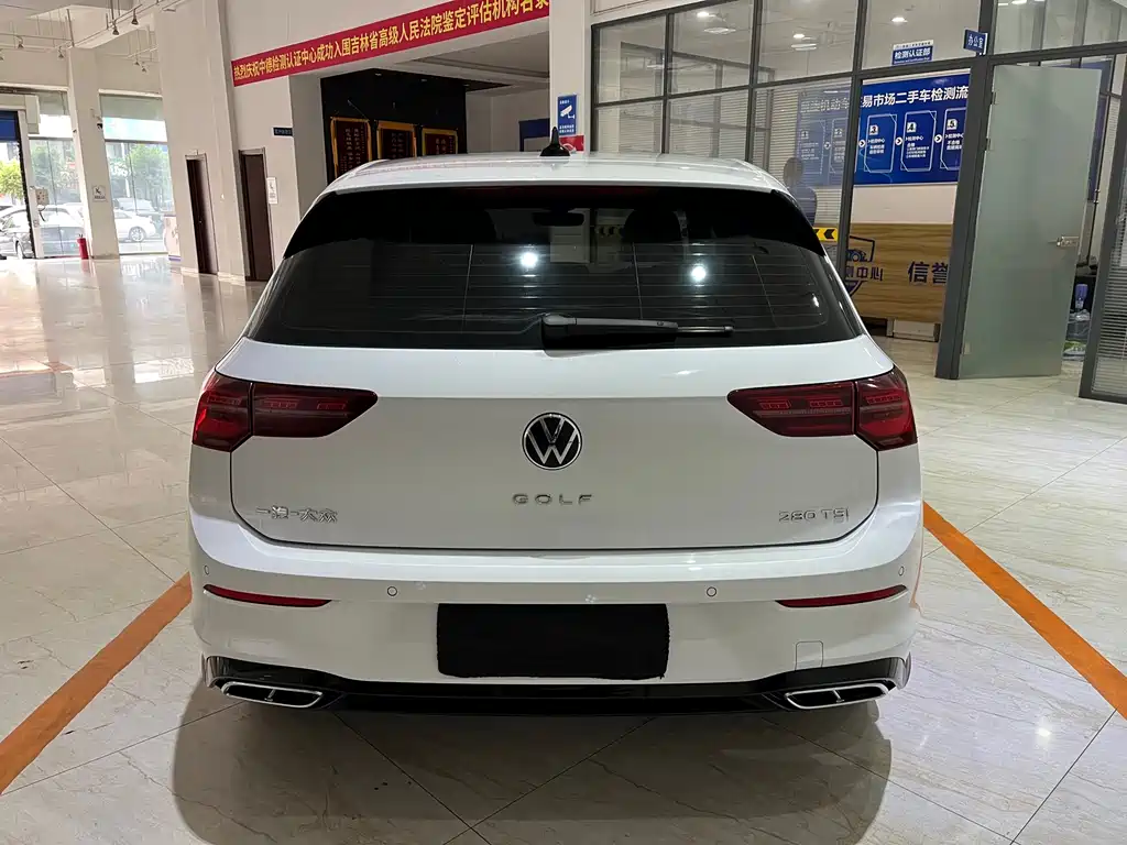 Volkswagen Golf 2022