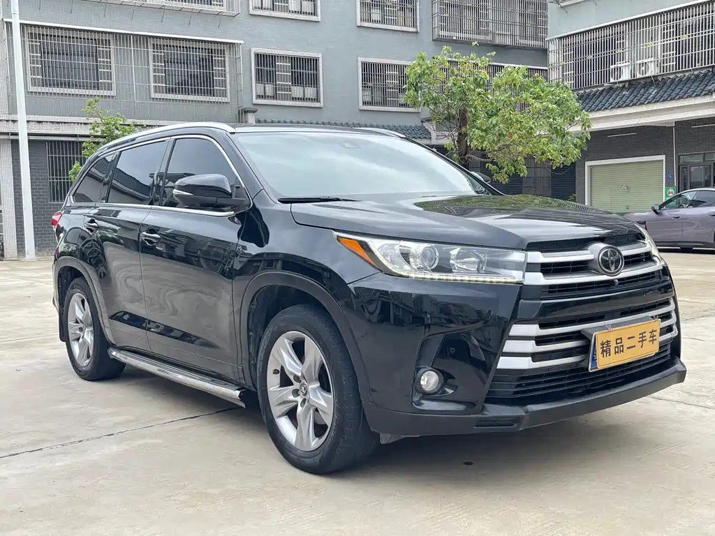 Toyota Highlander 2018 — фото 3