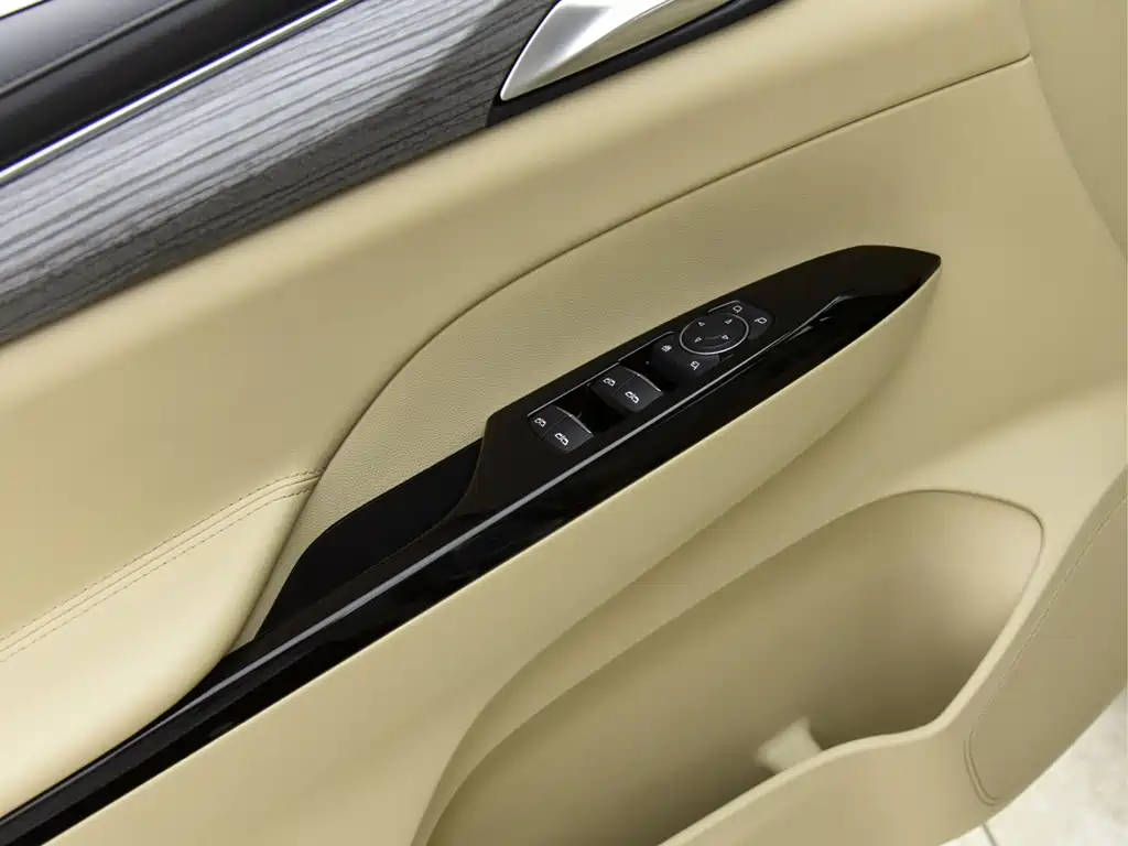 Buick GL8 Hybrid 2025 — фото 6