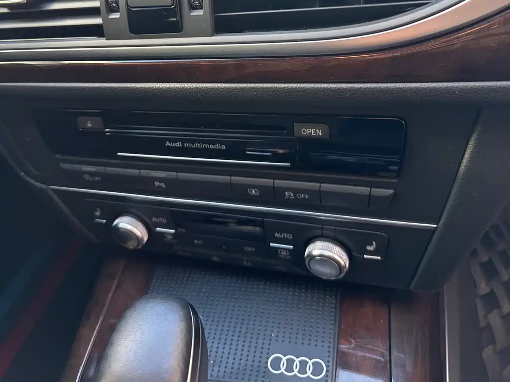 Audi A6L 2018 — фото 11
