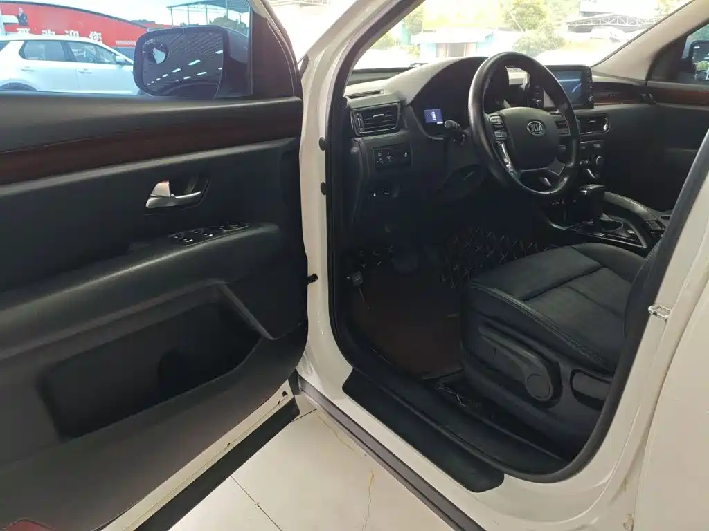 Kia KX7 2018 — фото 12