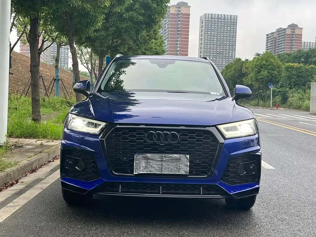 Audi Q5L 2019 — фото 2