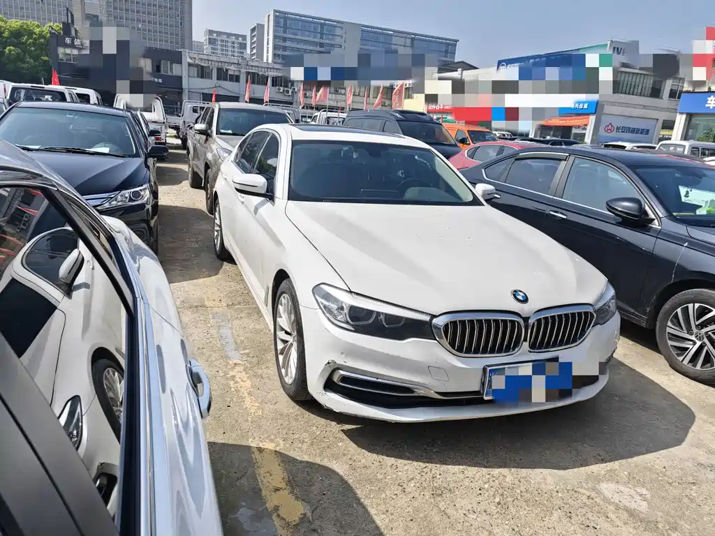 BMW 5 Series 2019 — фото 2