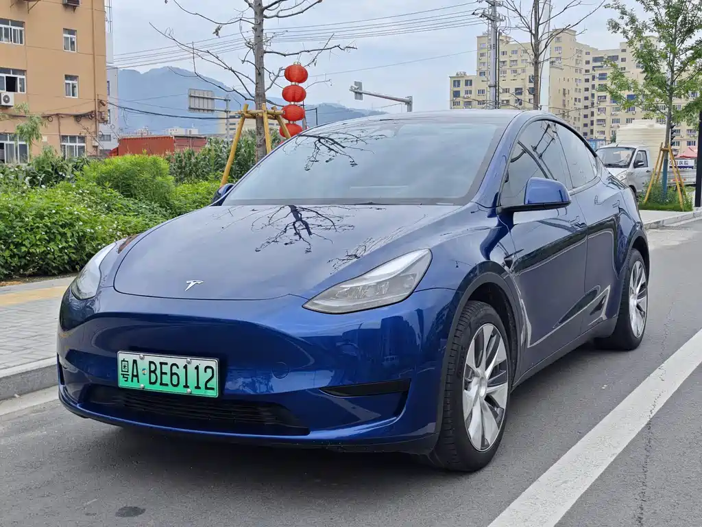 Tesla Model Y 2023 — фото 1