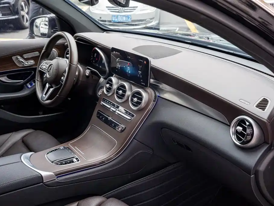 Mercedes-Benz GLC 2021 — фото 10
