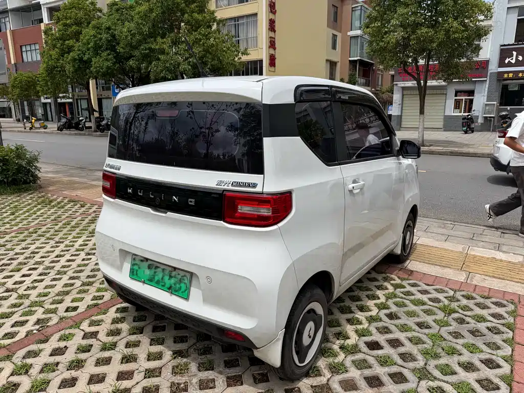 Wuling MINIEV 2022 — фото 8