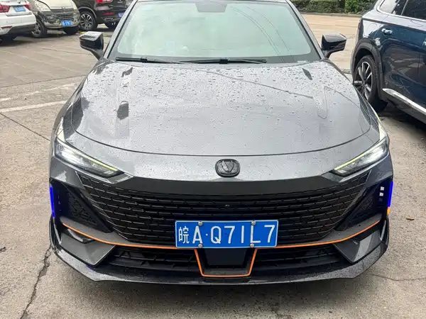 Changan UNI-V 2022