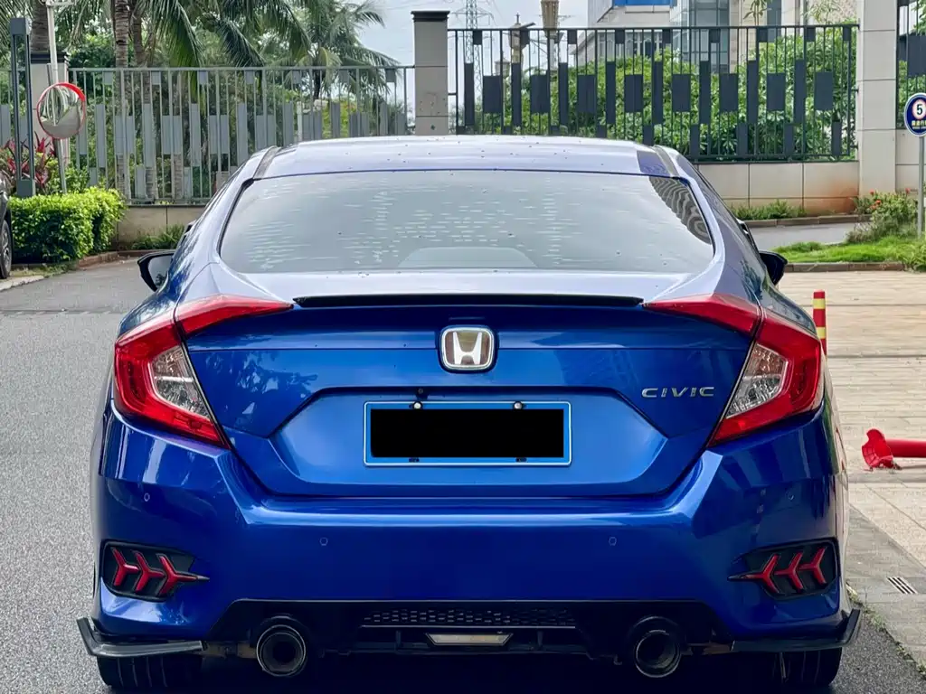 Honda Civic 2016 — фото 8