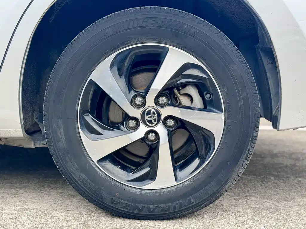 Toyota Levin 2017 — фото 14