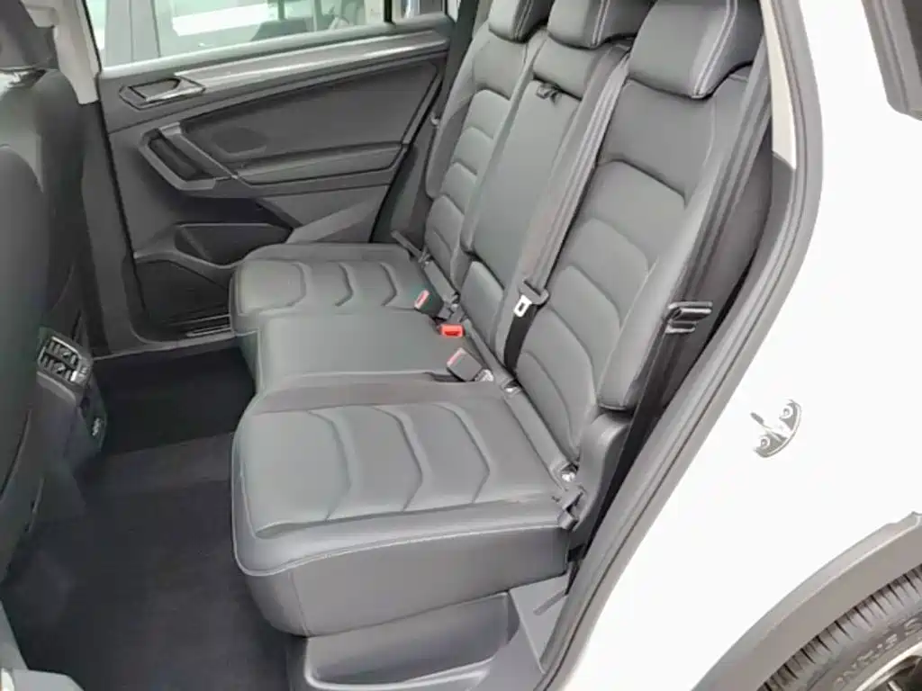 Volkswagen Tiguan L 2021 — фото 17