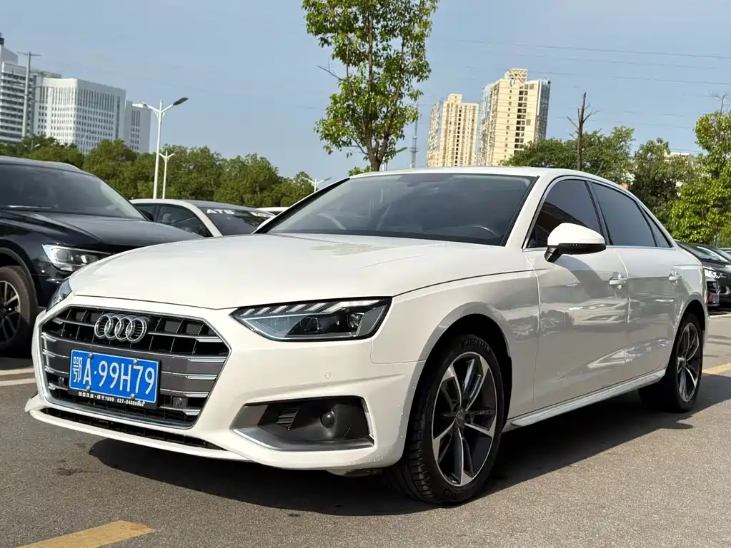 Audi A4L 2021