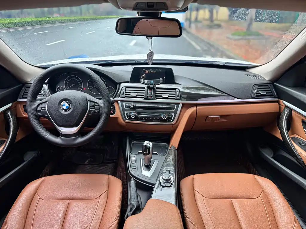 BMW 3 Series GT 2013 — фото 4