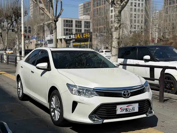 Toyota Camry 2016