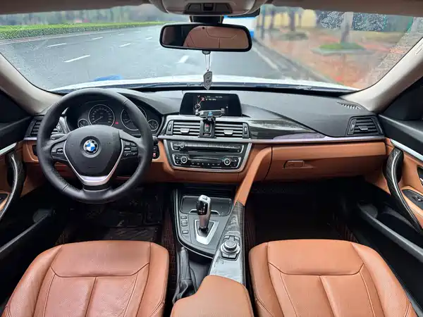 BMW 3 Series GT 2013