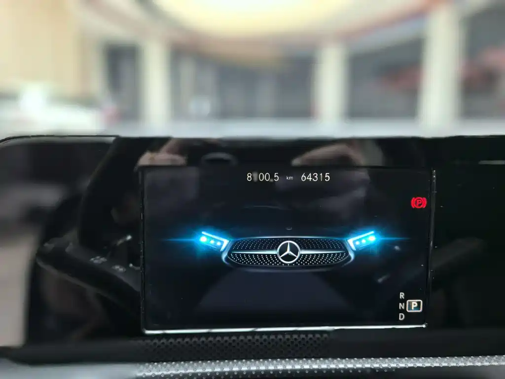 Mercedes-Benz A-Class 2019 — фото 11