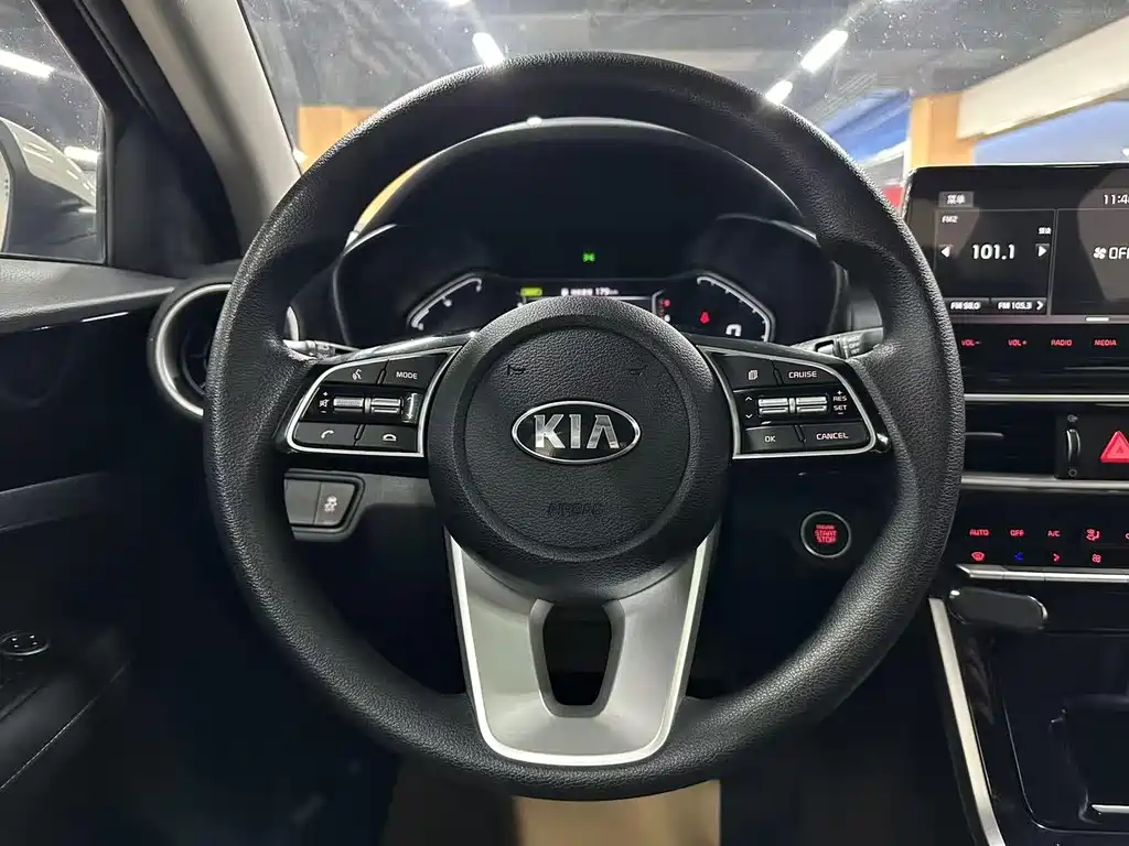 Kia K3 2021 — фото 10
