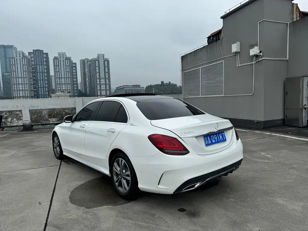 Mercedes-Benz C-Class 2021