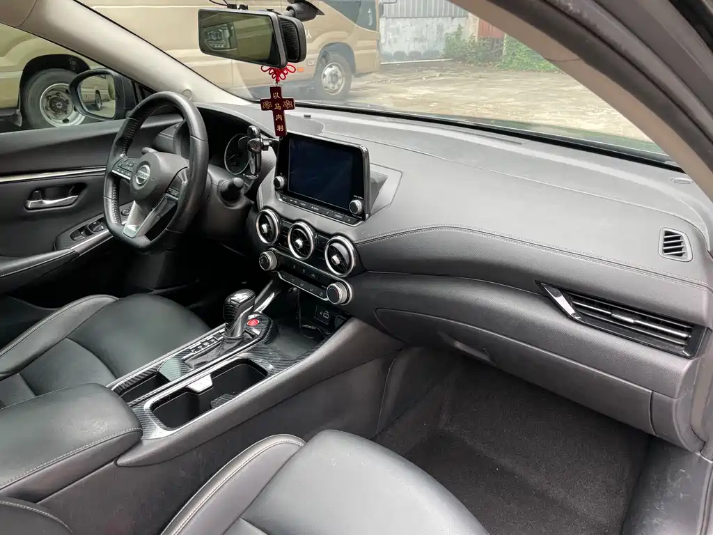 Nissan Sylphy 2019 — фото 14