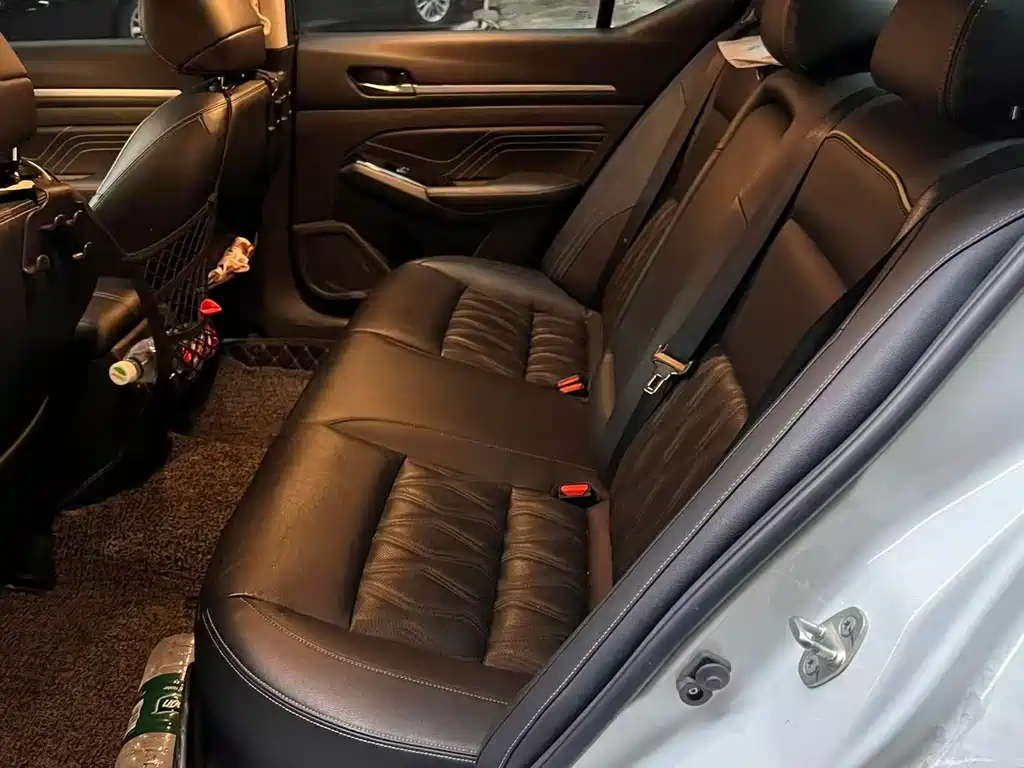 Nissan Teana 2022