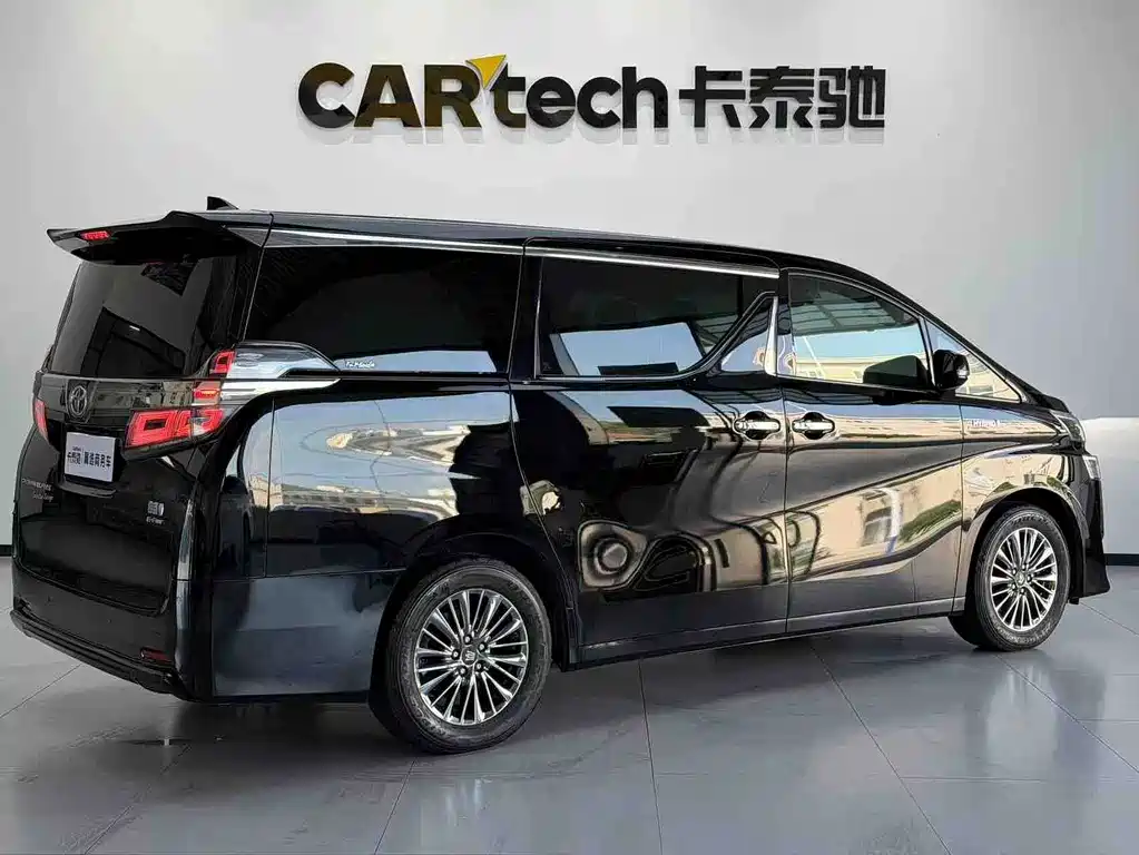 Toyota Vellfire 2021 — фото 2