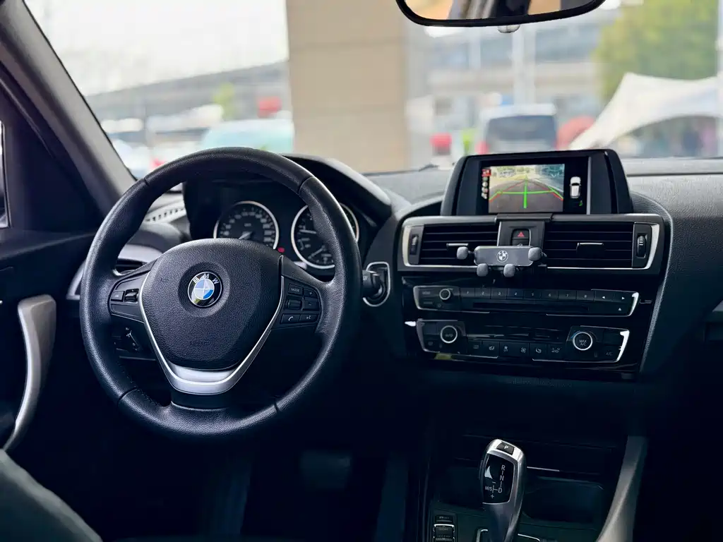BMW 1 Series 2016 — фото 9