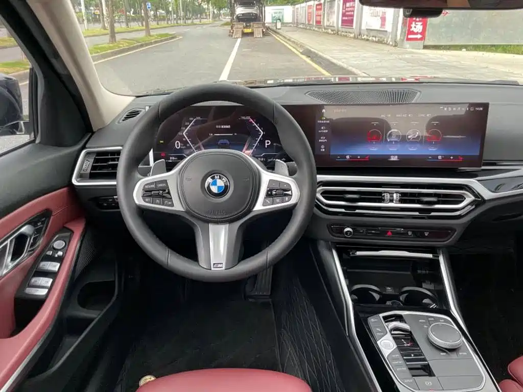BMW 3 Series 2023 — фото 13