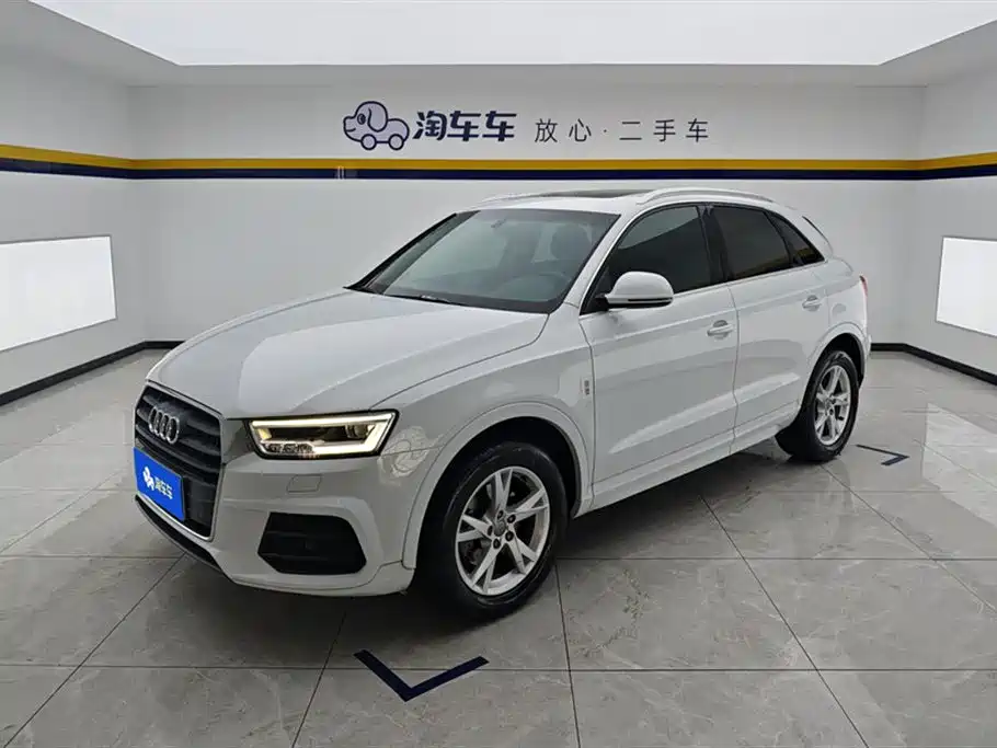 Audi Q3 2018 — фото 1